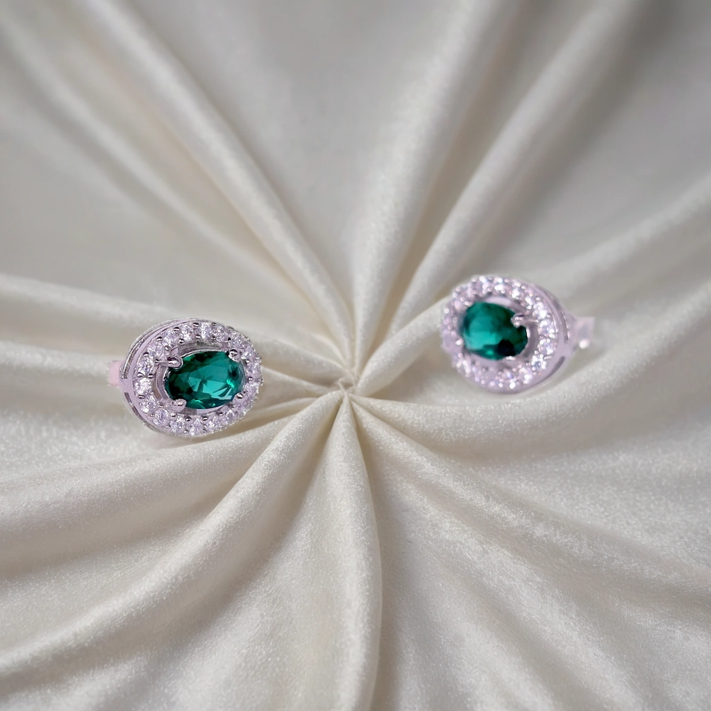 Emerald Twinkle Oval Earrings for women – Pure 925 Silver
